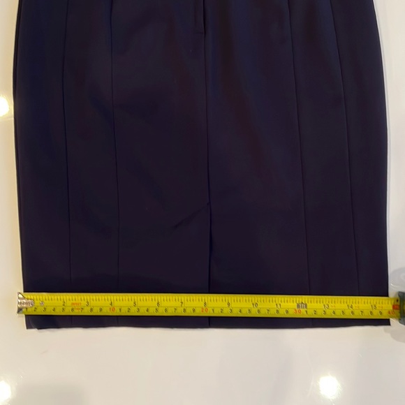 Gorgeous Navy pencil Skirt H&M, lined - Picture 6 of 8